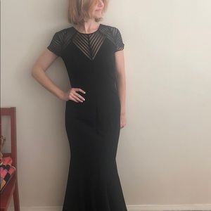 Black Cap Sleeve Form Fitting Evening Gown Cache